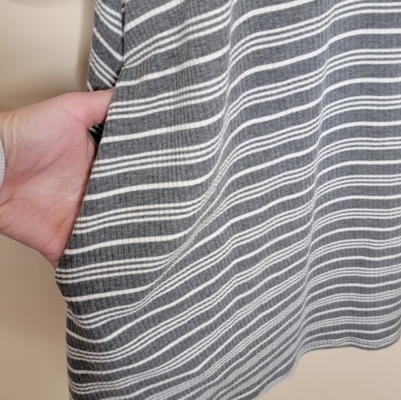 Storia | Gray White Striped Lace-up Dress with Pockets Size Small - Picture 3 of 5